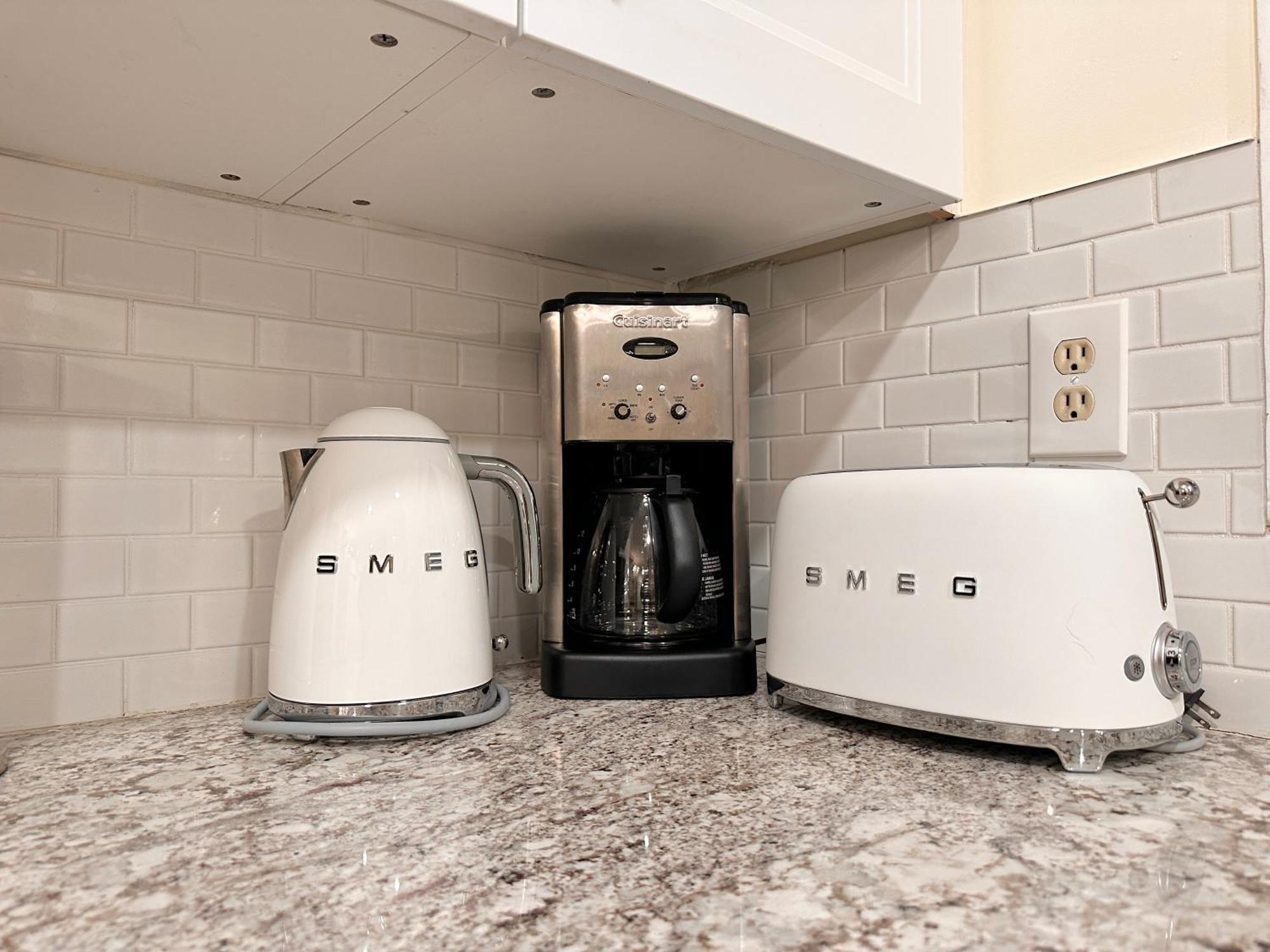 B212 Hot Tub, Ac X3, Parking, 2 Min To Banff Gate Apartment Canmore Exterior foto